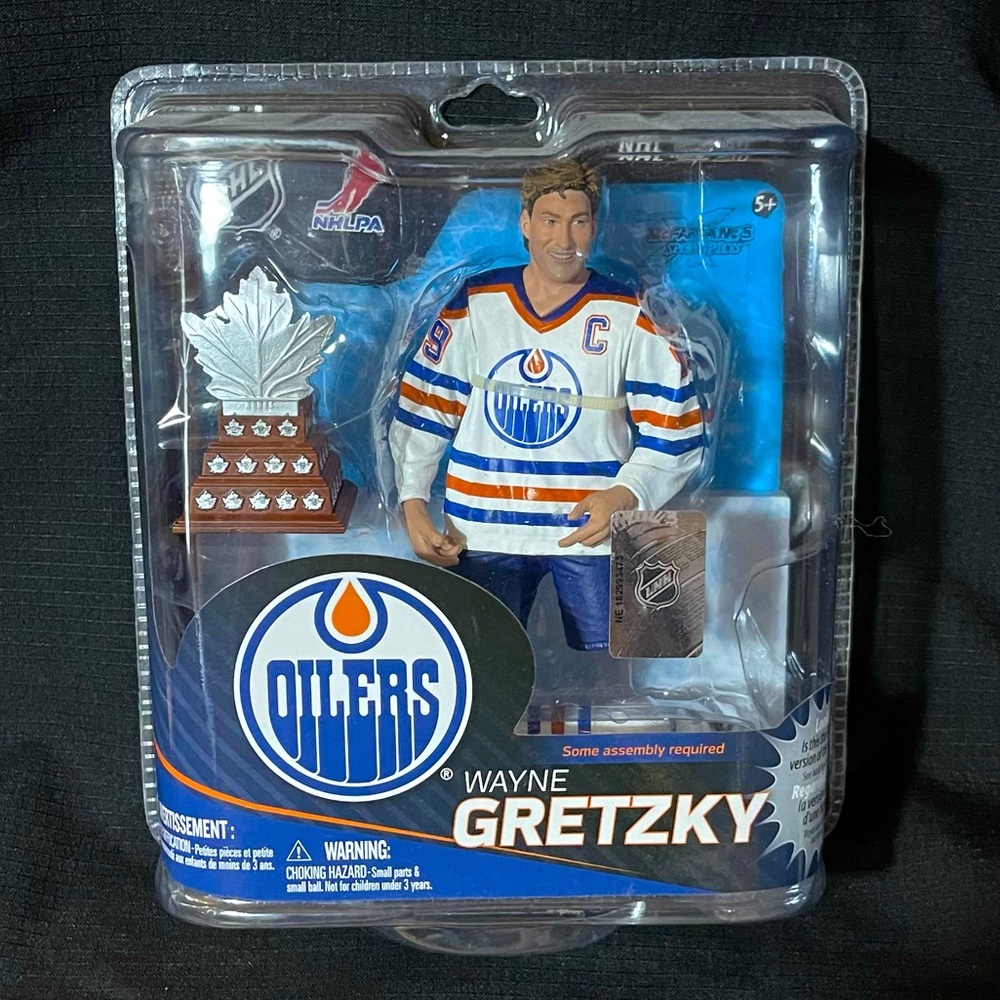 2012 McFarlane NHL Series 31 WAYNE GRETZKY Oilers Conn Smythe Trophy Figure